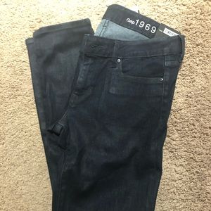 Gap jeans - NWT. Skinny, low rise, ankle jeans.
